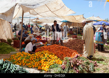 Montag Berbermarkt, Tnine Ourika, Ourika-Tal, Atlasgebirge, Marokko, Nordafrika, Afrika Stockfoto