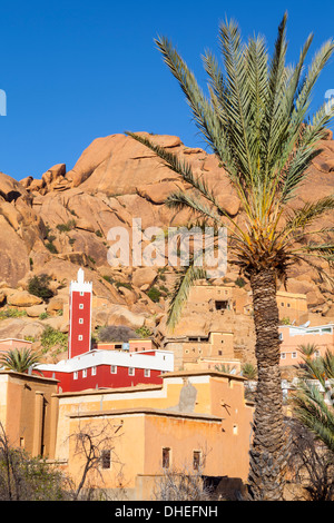 Die rote Moschee von Öksüz, Tafraoute, Anti-Atlas, Marokko, Nordafrika, Afrika Stockfoto