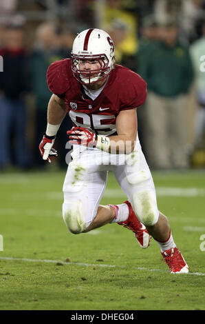 Palo Alto, CA, USA. 7. November 2013. 7. November 2013: Stanford Verteidiger Ryan Hewitt während der Kardinäle 26-20 Pac-12 gewinnen die Oregon Ducks in einem NCAA Football-Spiel in Stanford Stadium in Palo Alto, Kalifornien. © Csm/Alamy Live-Nachrichten Stockfoto