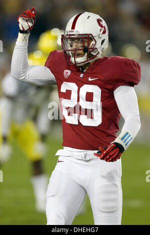 Palo Alto, CA, USA. 7. November 2013. 7. November 2013: Stanford Sicherheit Ed Reynolds während der Kardinäle 26-20 Pac-12 gewinnen die Oregon Ducks in einem NCAA Football-Spiel in Stanford Stadium in Palo Alto, Kalifornien. © Csm/Alamy Live-Nachrichten Stockfoto