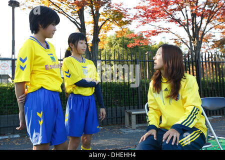 Yuki Ogimi, 8. November 2013 - Fußball: Nadeshiko Freunde Quadrat-Kick-off Event im nationalen Yoyogi Stadium Futsal Gericht, Tokio, Japan. (Foto: AFLO SPORT) [0006] Stockfoto