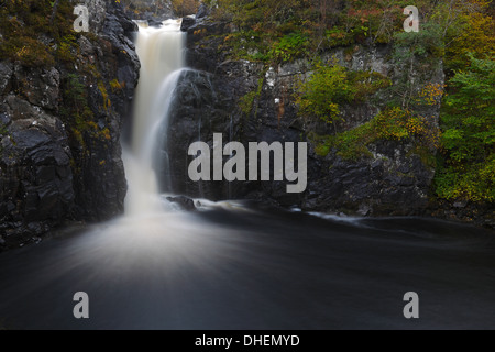 Fällt der Kirkaig im Herbst Stockfoto