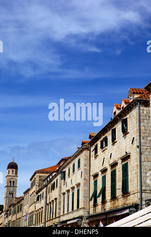 Hauptstraße Stradun (Placa) in die alte Stadt von Dubrovnik, UNESCO World Heritage Site, Kroatien, Europa Stockfoto