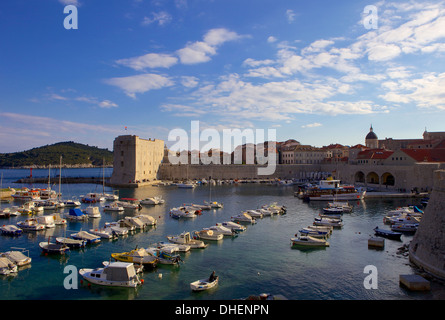 Alten Hafen Hafen Bereich, UNESCO-Weltkulturerbe, Dubrovnik, Kroatien, Europa Stockfoto