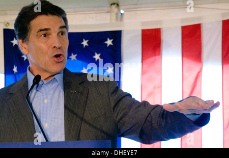 Texas-Gouverneur Rick Perry spricht bei einem Präsidentschaftswahlkampf Halt in Manchester, NH, während der 2012-New-Hampshire primär. Stockfoto