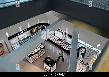 Kosmetik und Parfüm Boutique Duty-Free-Shop Incheon internationaler Flughafen Seoul Südkorea Stockfoto