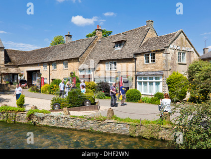 Cotswolds Village in Bourton on the Water das Cotswold Motoring Museum in Bourton on the Water Cotswolds Gloucestershire England UK GB Europe Stockfoto