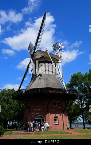 Bad Zwischenahn, Windmühle am Kurpark, Ammerland, Niedersachsen, Deutschland Stockfoto