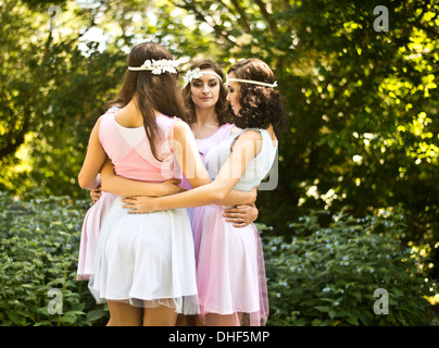 Porträt von drei junge Ballerinen in Wäldern Stockfoto