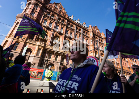 Demonstration organisiert von TUC gegen die Koalition Regierungen Programm der Privatisierung von Teilen des The NHS Stockfoto