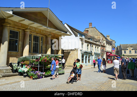 Öffentliche Bibliothek, High Street, Stamford, Lincolnshire, England, Vereinigtes Königreich Stockfoto