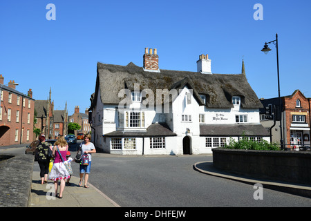 Ye Olde White Horse Pub, Kirche Tor, Spalding, Lincolnshire, England, Vereinigtes Königreich Stockfoto