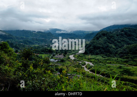 Malerische Aussicht auf die Caldera Fluss in Boquete Highland Region Chiriqui Provinz der Republik Panama Stockfoto