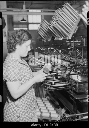 Mount Holyoke, Massachusetts - Seide. William Skinner und Söhne. Quilling Crêpe. 518309 Stockfoto