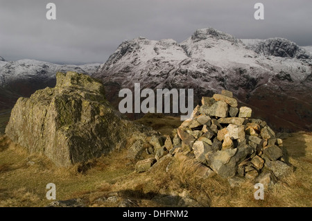 Ein Blick von Seite Hecht Blick auf die Langdale Pikes Langdale Valley, The Lake District, Cumbria, England Stockfoto