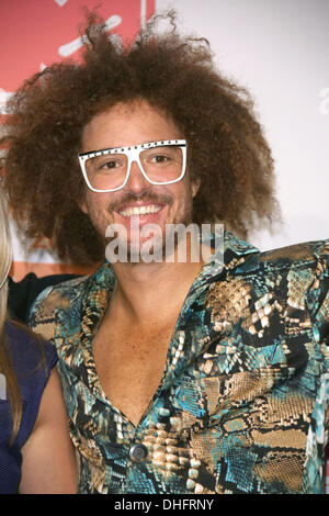 Amsterdam, Niederlande. 9. November 2013. Musik-Künstler Redfoo besucht die Pressekonferenz von 2013 MTV EMAs aka MTV Europe Music Awards am Westerunie in Amsterdam, Niederlande, am 9. November 2013. : Bildnachweis Hubert Boesl/Dpa: Dpa picture-Alliance/Alamy Live News Stockfoto