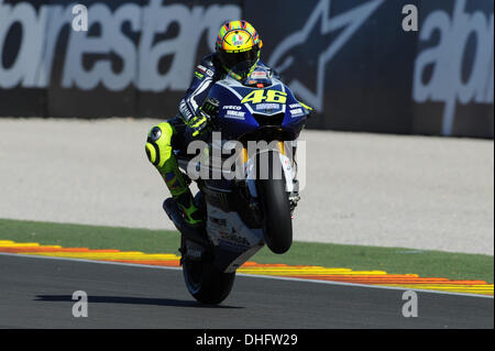 Valencia, Spanien. 9. November 2013. Valentino Rossi (Yamaha Factory Racing) während des Qualifyings am Ricardo Tormo Rennstrecke von Valencia Credit: Action Plus Sport/Alamy Live News Stockfoto