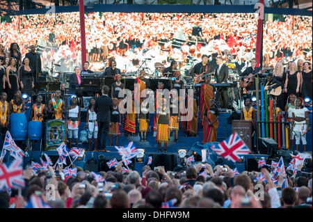 Ein Konzert in der Mall am 4. Juni 2012 im Buckingham Palace in London, H.M diamantene Thronjubiläum der Queen zu feiern statt. Stockfoto