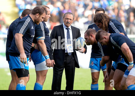 Turin, Italien. 9. November 2013. Jacques Brunel während der Rugby-Testspiel zwischen Italien und Australien im Stadio Olimpico am 9. November 2013 in Turin, Italy.Photo: Filippo Alfero/NurPhoto Credit: Filippo Alfero/NurPhoto/ZUMAPRESS.com/Alamy Live News Stockfoto