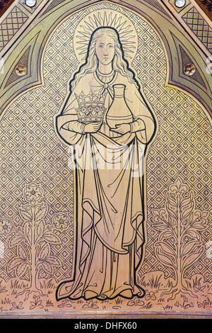 LEUVEN, Belgien - SEPTEMBER 3: Ausschnitt aus Reliquiar von Margareta Lovainiensis in der gotischen Kathedrale von St. Peters Stockfoto