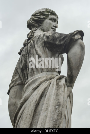Griechisch-römische Statue im Museum-Estate haben Palast, Russland. Stockfoto