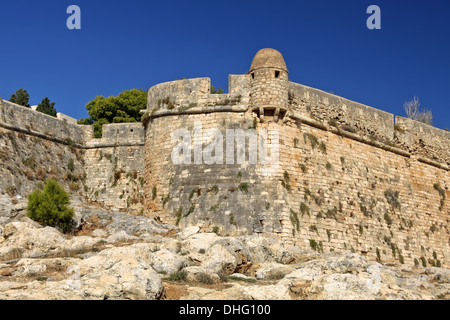 Ein Blick auf die alten venezianischen Festungen, Palekastro, Rethymnon Region auf der Insel Kreta, Griechenland. Stockfoto