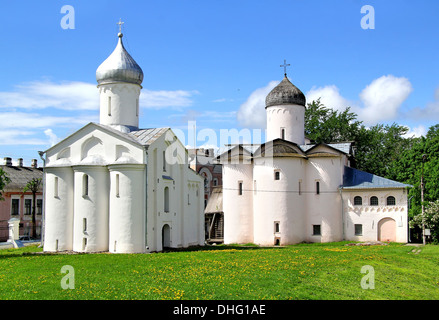 Kirchen von Yaroslav Court in Weliki Nowgorod, Russland Stockfoto