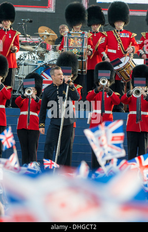 Ein Konzert in der Mall am 4. Juni 2012 im Buckingham Palace in London, H.M diamantene Thronjubiläum der Queen zu feiern statt. Stockfoto