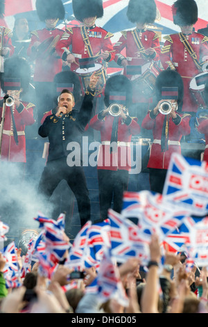 Ein Konzert in der Mall am 4. Juni 2012 im Buckingham Palace in London, H.M diamantene Thronjubiläum der Queen zu feiern statt. Stockfoto