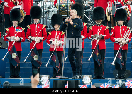 Ein Konzert in der Mall am 4. Juni 2012 im Buckingham Palace in London, H.M diamantene Thronjubiläum der Queen zu feiern statt. Stockfoto