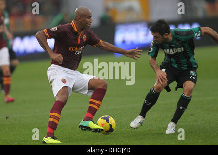 Italien. 10. NOVEMBER 2013. Fußball / Fußball: italienische Liga SERIE a 11° MATCH Roma Vs Sassuolo, im Olympiastadion in der Stadt von Rom, Italien.  Das TEAM AS ROMA, geführt von "COACH GARCIA, Joggen in THE OLYMPIC STADIUM mit SASSUOLO, team auf dem letzten Platz.  (Foto: Marco Iacobucci/Alamy live-Nachrichten) Stockfoto