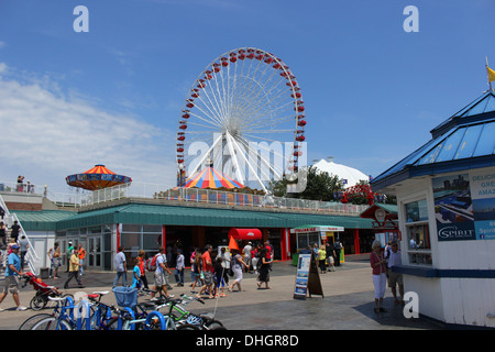 Riesenrad am Navy Pier, Chicago, IL Stockfoto