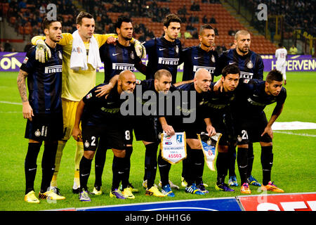 Mailand, Italien. 9. November 2013. Inte-Team Gruppe Line-up Football / Soccer: italienische "Serie A" match zwischen Inter Mailand 2: 0 AS Livorno Calcio am San Siro Stadion in Mailand, Italien. © Enrico Calderoni/AFLO SPORT/Alamy Live-Nachrichten Stockfoto