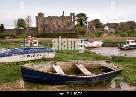 Laugharne, Carmarthen, Wales, UK die Heimat des Dichters Dylan Thomas, zeigt das Bootshaus, schreiben, Hütte, Burg, Browns hotel,grave.a UK Stockfoto