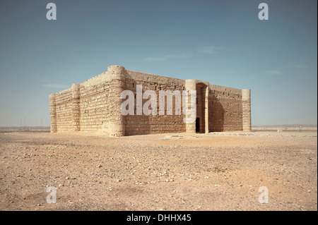 Blick auf die Wüste Burg Qasr Kharanah, Östliche Wüste, Jordanien, Naher Osten, Asien Stockfoto