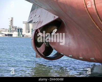 Start im Werft - Seitenansicht des Stern zu versenden Stockfoto