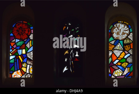 Clerestory Fenster. Kirche der Heiligen Maria. Wreay, Cumbria, England, Vereinigtes Königreich, Europa. Stockfoto