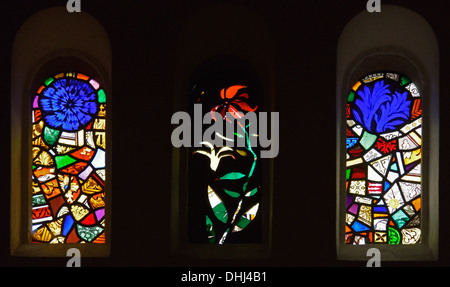 Clerestory Fenster. Kirche der Heiligen Maria. Wreay, Cumbria, England, Vereinigtes Königreich, Europa. Stockfoto