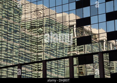 KPMG-Gebäude in neighouring Glas Gebäude wider, Snow Hill, Birmingham, Großbritannien Stockfoto