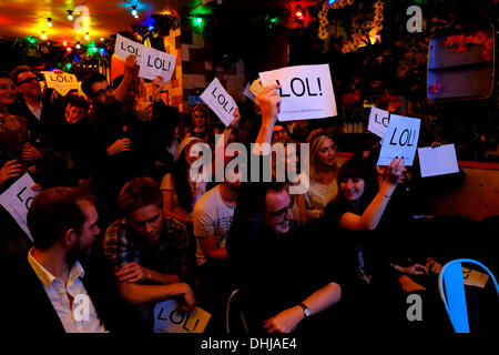 London, UK. 11. November 2013. Kätzchen Camp Veranstaltung mit Schwerpunkt auf virale Videos und Internet-meme, gehalten in Soho London Credit: Rachel Megawhat/Alamy Live News Stockfoto