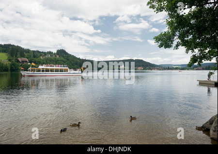 Ausflugsschiff auf See Titisee, Schwarzwald, Baden-Württemberg, Deutschland, Europa Stockfoto