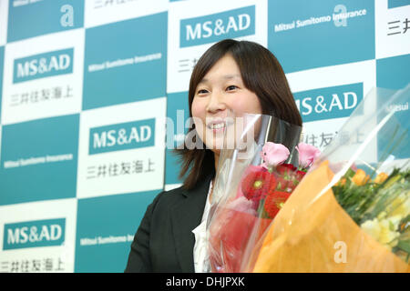 Tokio, Japan. 12. November 2013. Yoshie Ueno Judo: eine Pressekonferenz Ankündigung Yoshie Uenos Pensionierung in Tokio, Japan. Bildnachweis: AFLO SPORT/Alamy Live-Nachrichten Stockfoto