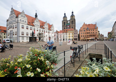 Markt mit Rathaus und St. Marien Kirche, Lutherstadt Wittenberg, Sachsen-Anhalt, Deutschland, Europa Stockfoto