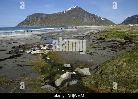 Küste in der Nähe von Flakstad Stockfoto