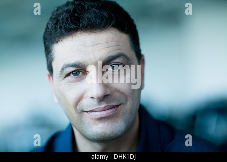 Porträt des Lächelns Geschäftsmann, close-up Stockfoto