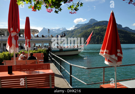 Ausflugsschiff auf dem Vierwaldstättersee, Kanton Schwyz, Zentralschweiz, Schweiz, Europa Stockfoto