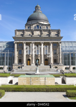 Haus der Bayerischen Staatsregierung in München Stockfoto