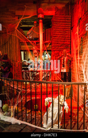 Halloween Display auf dem Markt von Chelsea, Chelsea, New York City, Vereinigte Staaten von Amerika. Stockfoto