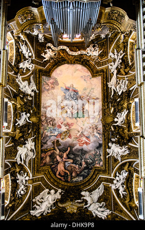 Die Jungfrau Maria Triumph über die Ketzerei in der Gruft der Kirche Santa Maria della Vittoria, Rom, Italien Stockfoto