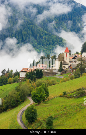 Afers gehört zu den kommunalen Stadt Brixen (Brixen) und befindet sich 15 km von der Stadt in Norditalien Stockfoto